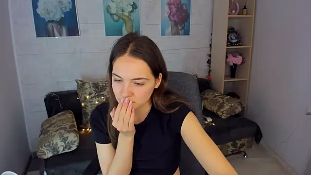 Snapshot of KristinaLoison chatting on 01/27/25, 02:24 KristinaLoison online show from 01/27/25, 02:24