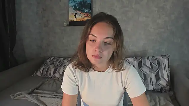 Snapshot of KristinaLoison chatting on 10/05/25, 01:09 KristinaLoison online show from 10/05/25, 01:09