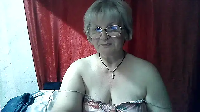 Snapshot of Gina_Marlyn chatting on 04/18/26, 09:37 Gina Marlyn online show from 04/18/26, 09:37