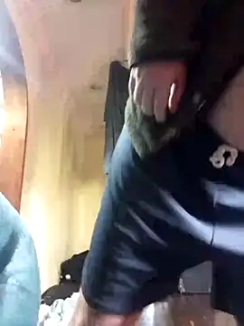 Snapshot of kinkybiiman chatting on 10/04/25, 07:45 kinkybiiman online show from 10/04/25, 07:45