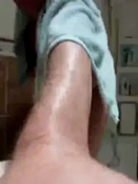 Snapshot of kinkybiiman chatting on 10/23/25, 07:56 kinkybiiman online show from 10/23/25, 07:56