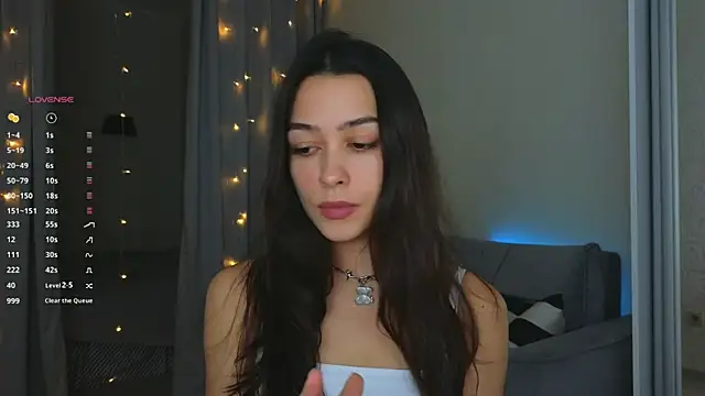 Snapshot of mo1ly chatting on 12/16/24, 12:06 mo1ly online show from 12/16/24, 12:06