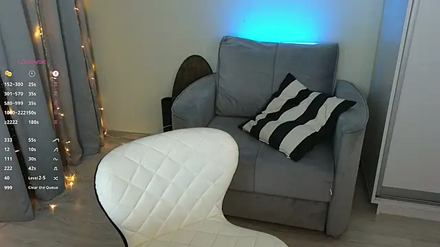 Snapshot of mo1ly chatting on 01/04/25, 08:17 mo1ly online show from 01/04/25, 08:17