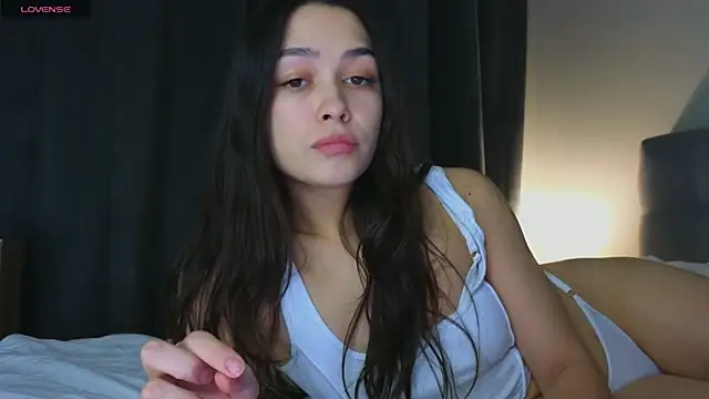 Snapshot of mo1ly chatting on 02/17/25, 01:10 mo1ly online show from 02/17/25, 01:10