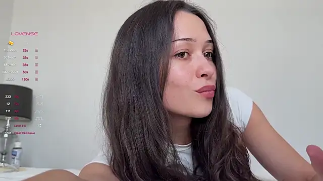 mo1ly online show from 02/15/26, 08:24