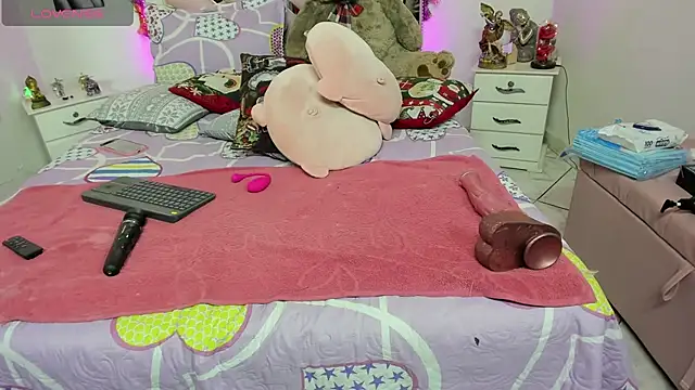 Karly moon online show from 12/21/24, 05:36