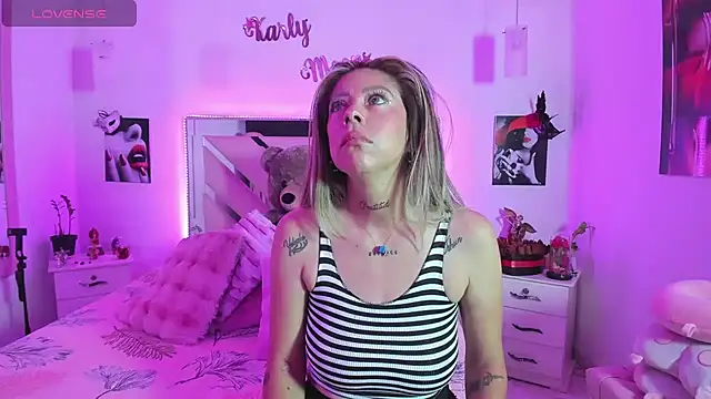 Karly moon online show from 09/15/25, 11:38