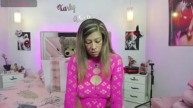 Karly moon online show from 09/17/25, 08:10