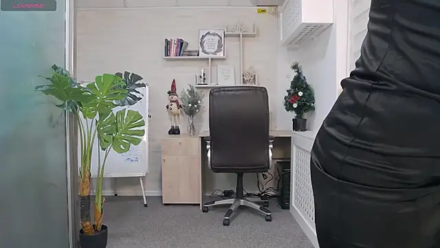 EllaMilf  online show from 12/27/24, 04:10