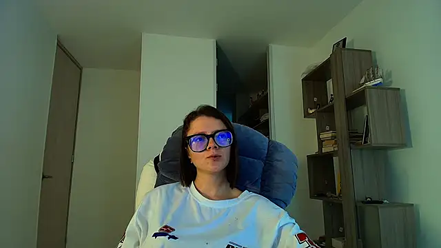 Arya starrk online show from 11/30/25, 03:49