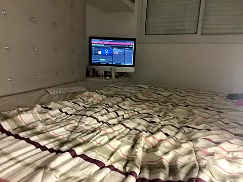 SabrinaRussel online show from 12/04/24, 12:19