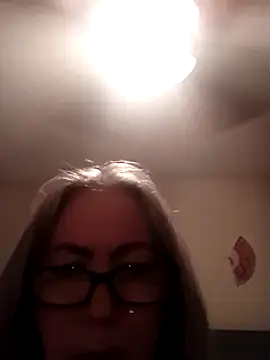 EvaRobinson online show from 12/12/24, 05:52