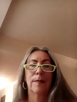 EvaRobinson online show from 12/13/24, 05:16