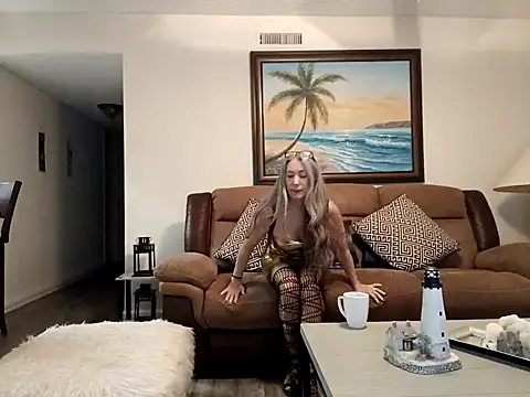 EvaRobinson online show from 01/10/25, 01:10