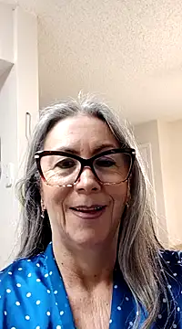 EvaRobinson online show from 01/10/25, 01:41