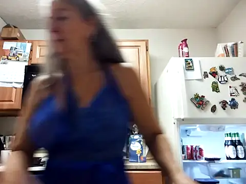 EvaRobinson online show from 01/18/25, 04:31