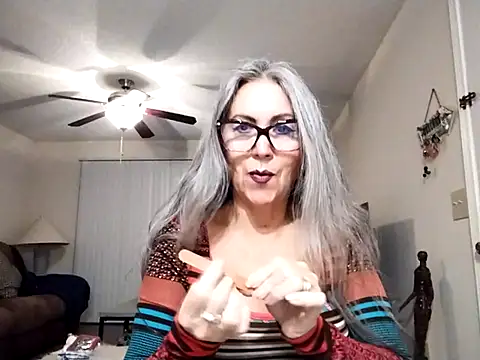 EvaRobinson online show from 01/21/25, 10:30