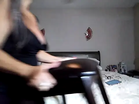 EvaRobinson online show from 02/14/25, 12:51