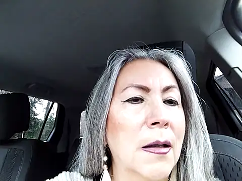 EvaRobinson online show from 02/24/25, 02:48