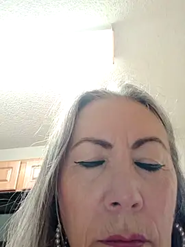 EvaRobinson online show from 03/17/25, 02:23