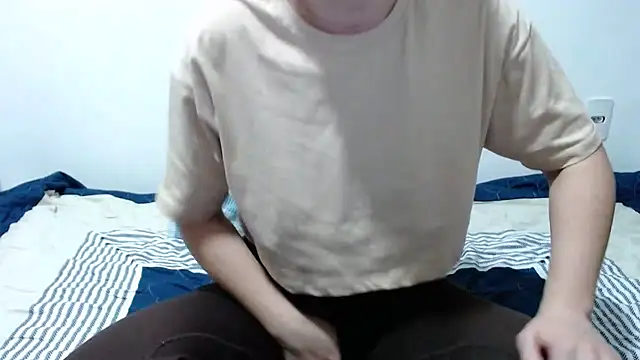 Snapshot of Laiara22 chatting on 05/28/26, 02:09 Laiara22 online show from 05/28/26, 02:09
