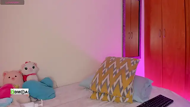 olivia  s online show from 01/08/25, 02:25