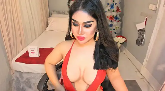 Snapshot of RavennaMiller chatting on 12/23/24, 05:32 RavennaMiller online show from 12/23/24, 05:32