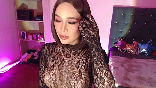 Snapshot of UrDreamTranspinay69 chatting on 03/02/25, 09:01 UrDreamTranspinay69 online show from 03/02/25, 09:01