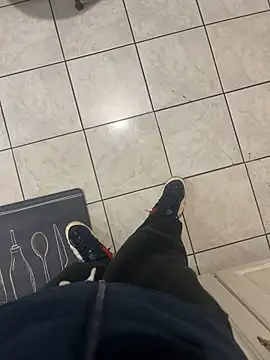 Snapshot of dingoding chatting on 02/21/25, 12:27 dingoding online show from 02/21/25, 12:27