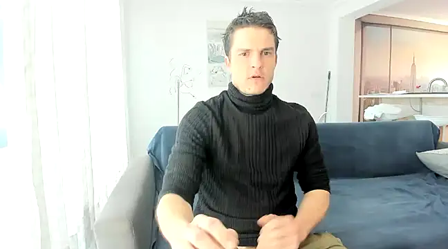 Snapshot of HeteroOli chatting on 02/06/25, 10:48 HeteroOli online show from 02/06/25, 10:48