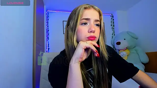 ShelbyHagen online show from 12/13/24, 04:05