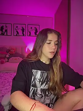 Snapshot of ShelbyHagen chatting on 04/28/26, 01:48 ShelbyHagen online show from 04/28/26, 01:48