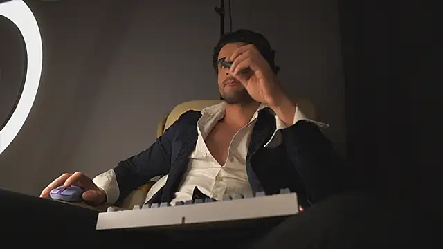 Keen   Luckystrike online show from 03/02/25, 09:01