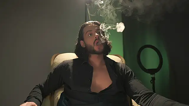 Keen   Luckystrike online show from 10/19/25, 09:04