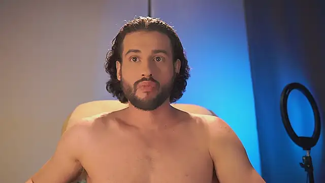 Snapshot of Keen___Luckystrike chatting on 01/11/26, 03:00 Keen Luckystrike online show from 01/11/26, 03:00