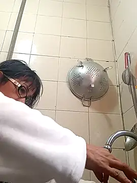 kelly dirty  online show from 02/20/26, 02:06