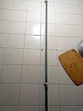 kelly dirty  online show from 04/16/26, 10:12