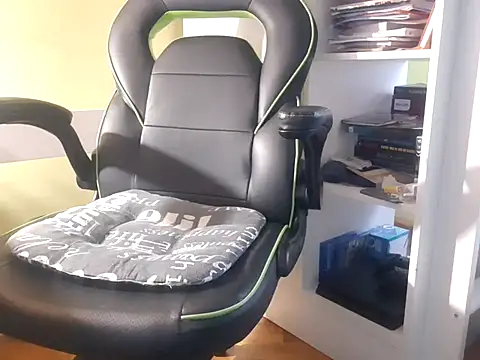 feathersify online show from 09/17/25, 05:09