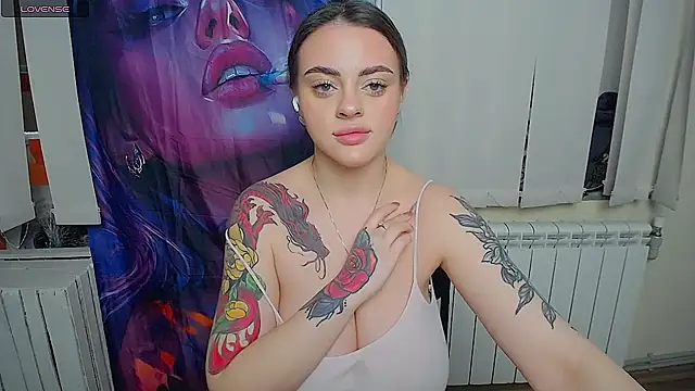 Snapshot of Lilia_Moon chatting on 03/26/26, 10:54 Lilia Moon online show from 03/26/26, 10:54