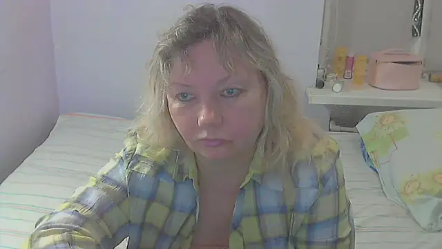 Lusi-777 online show from 10/16/25, 04:08