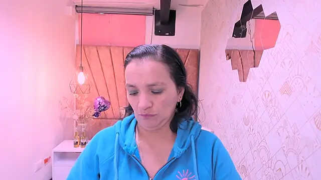 MarilynMiilf  online show from 10/07/25, 07:22