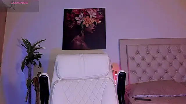 Snapshot of Josseph1_ chatting on 10/29/25, 10:44 Josseph1 online show from 10/29/25, 10:44