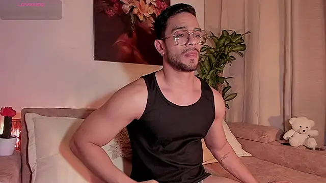 Snapshot of Josseph1_ chatting on 11/25/25, 01:49 Josseph1 online show from 11/25/25, 01:49