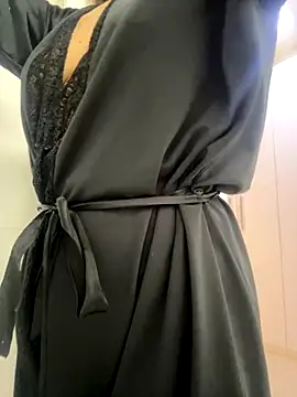 Snapshot of AliceStone19 chatting on 10/30/25, 05:02 AliceStone19 online show from 10/30/25, 05:02