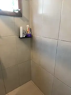 Snapshot of AliceStone19 chatting on 11/21/25, 04:38 AliceStone19 online show from 11/21/25, 04:38