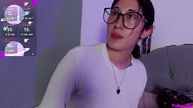 Red-moon1 online show from 10/17/25, 04:26