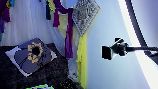 sophiaamethystt online show from 04/15/26, 11:49