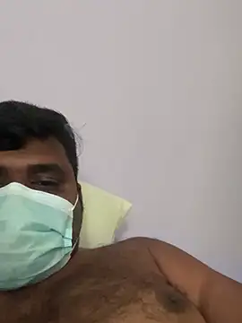 Snapshot of godmail100 chatting on 01/12/25, 10:34 godmail100 online show from 01/12/25, 10:34