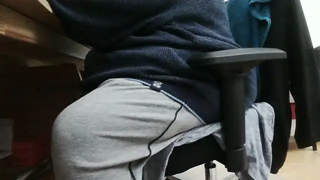 Snapshot of chubbysmallcock@xh chatting on 02/09/25, 03:34 chubbysmallcockxh online show from 02/09/25, 03:34