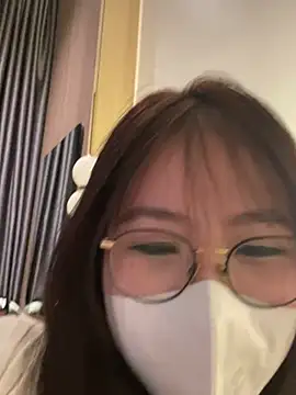 Snapshot of Onee-Chew chatting on 02/28/26, 12:39 Onee-Chew online show from 02/28/26, 12:39